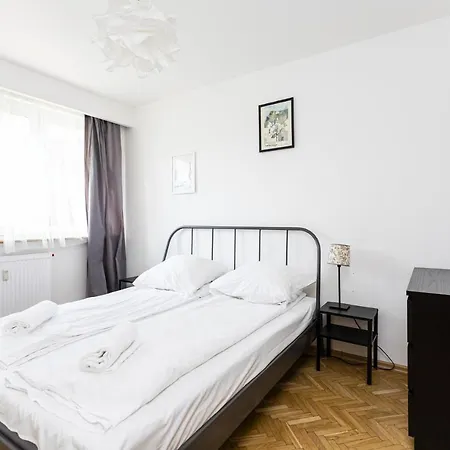 Grand - Station In The Center アパート